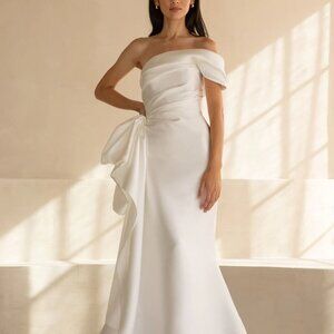 Newhite ‘Simone’ Wedding Dress
